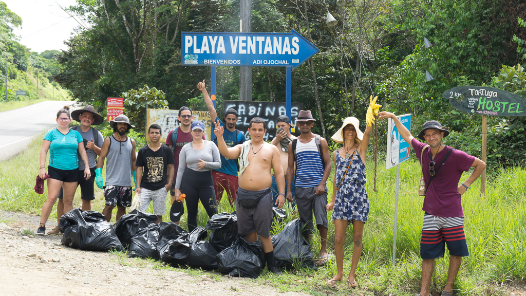 Green Team beach cleanup - Playa Ventanas
